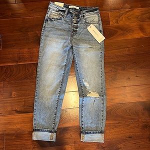 Front bottom details distressed high rise jeans